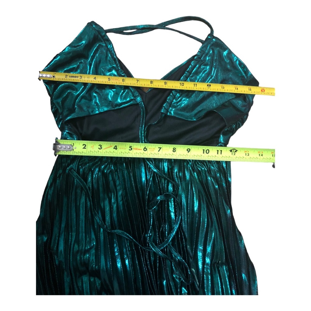 Beautiful emerald green lurex look open lace up back pleated maxi dress size S - Picture 17 of 17